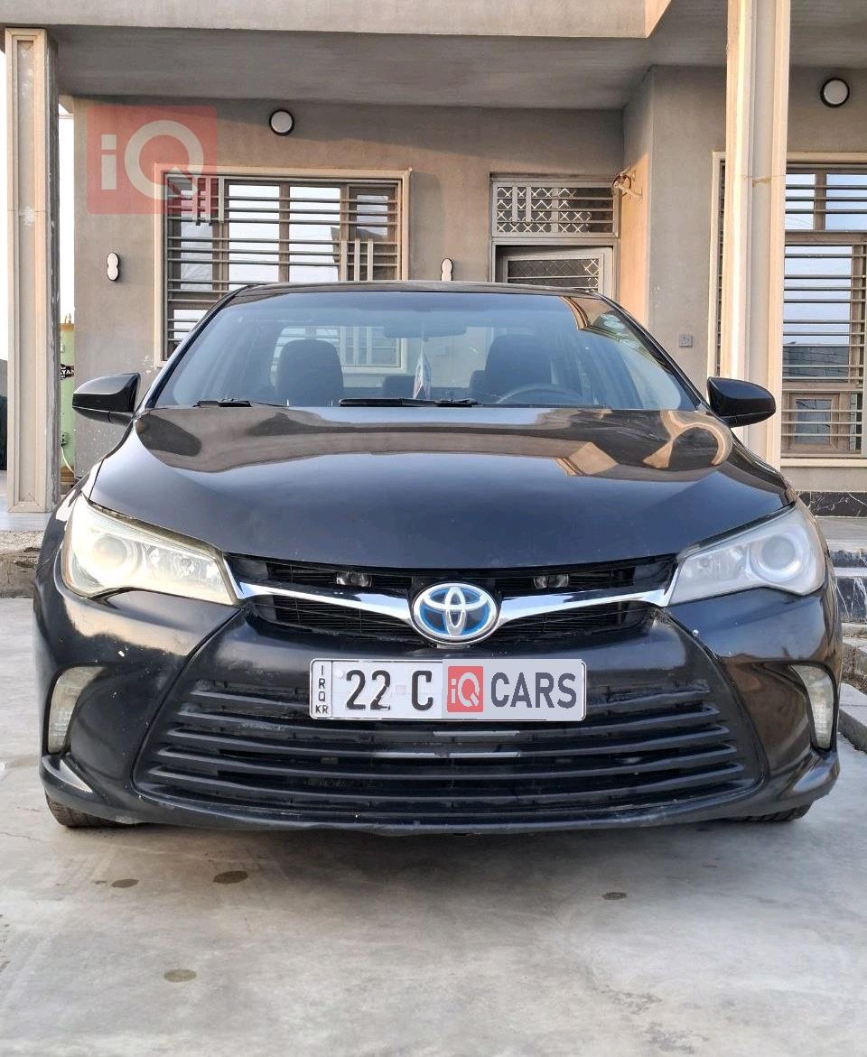 تۆیۆتا کامری